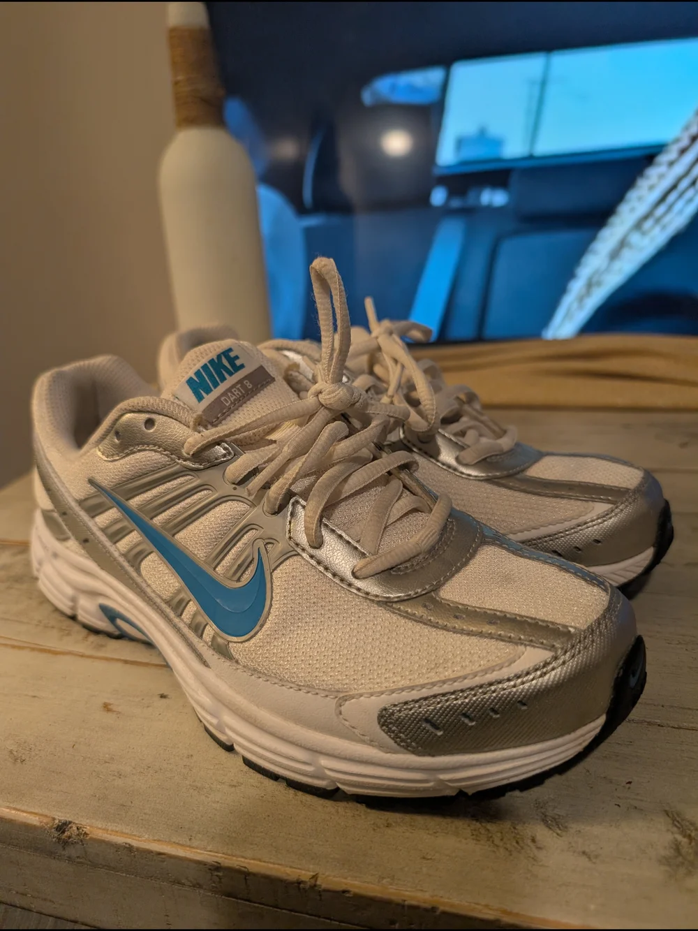 Nike Men's White Silver & Light Blue Athletic Running Shoes